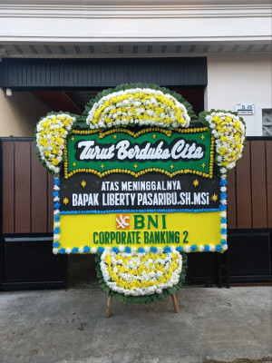 Papan Bunga Duka di Maronge